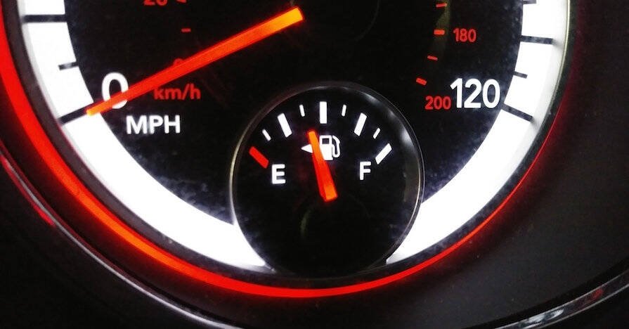 NAPA Curaçao: IS DRIVING WITH THE GAS LIGHT ON REALLY THAT BAD?