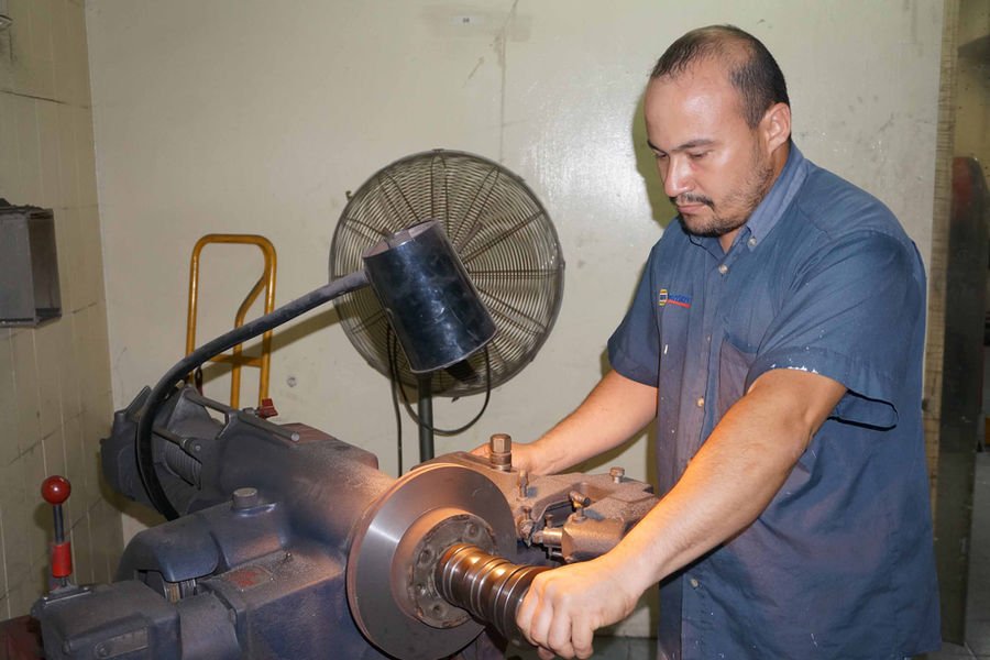 NAPA Curaçao Hub & Rotors service